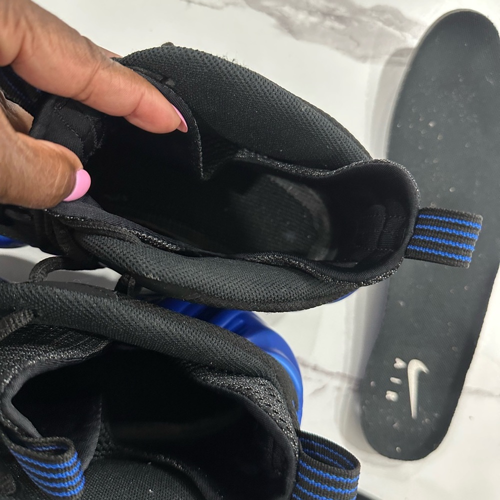 Nike Foamposite in Vibrant Blue and Black - Picture 7 of 9
